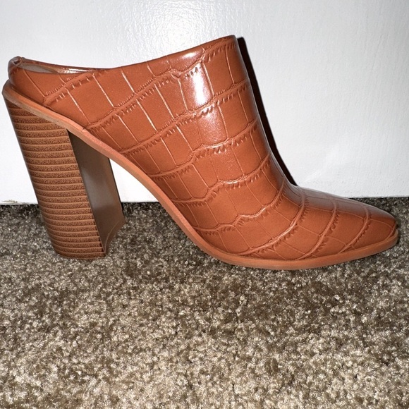 FOWT Crocodile Embossed Mules Chunky Stacked Heel Pointed Toe brown size 7 - Picture 12 of 16